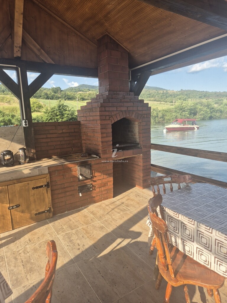 Pensiunea Casa Ayan