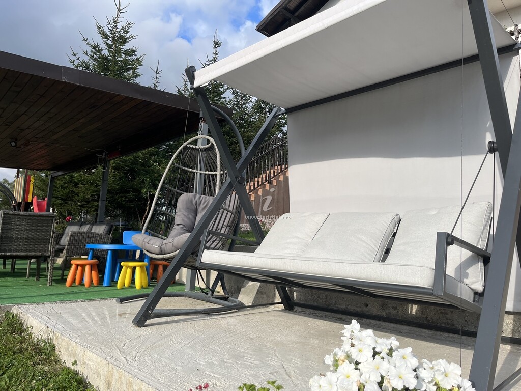 Casa Raiul Munților
