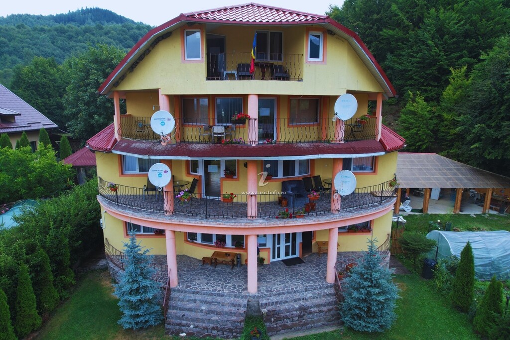 Casa Potcoava