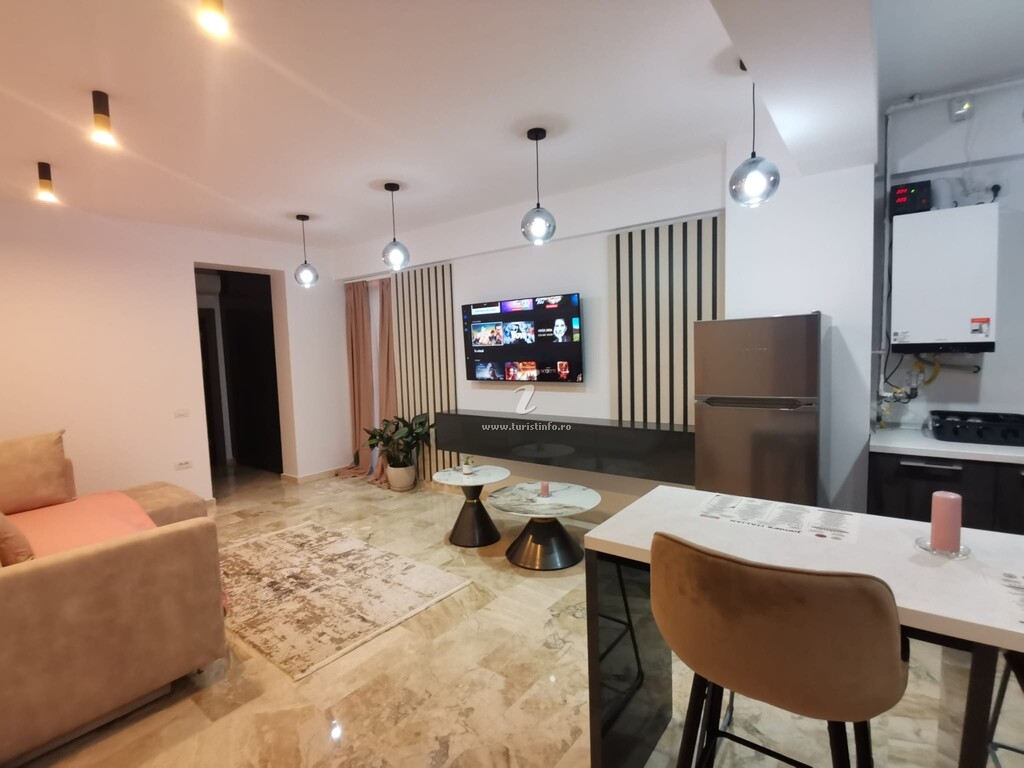Apartamente Vista Lago E Mare