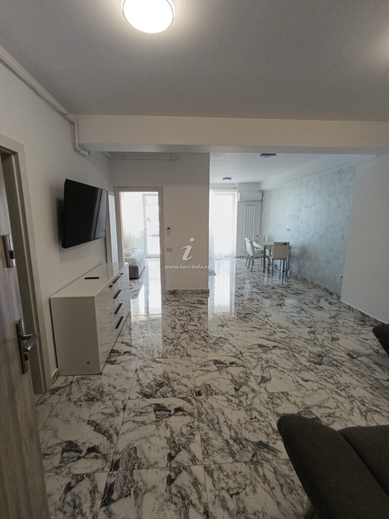 Apartament Cristina și Claudiu