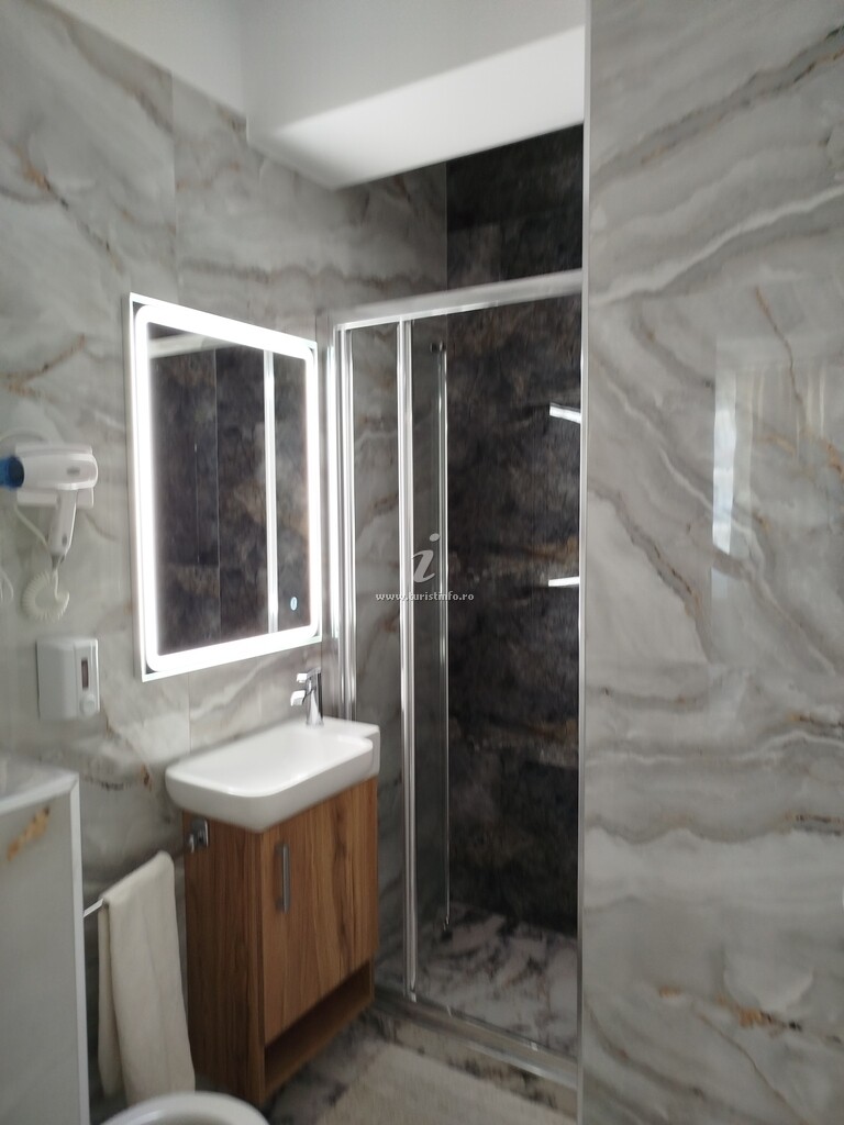 Apartament Cristina și Claudiu