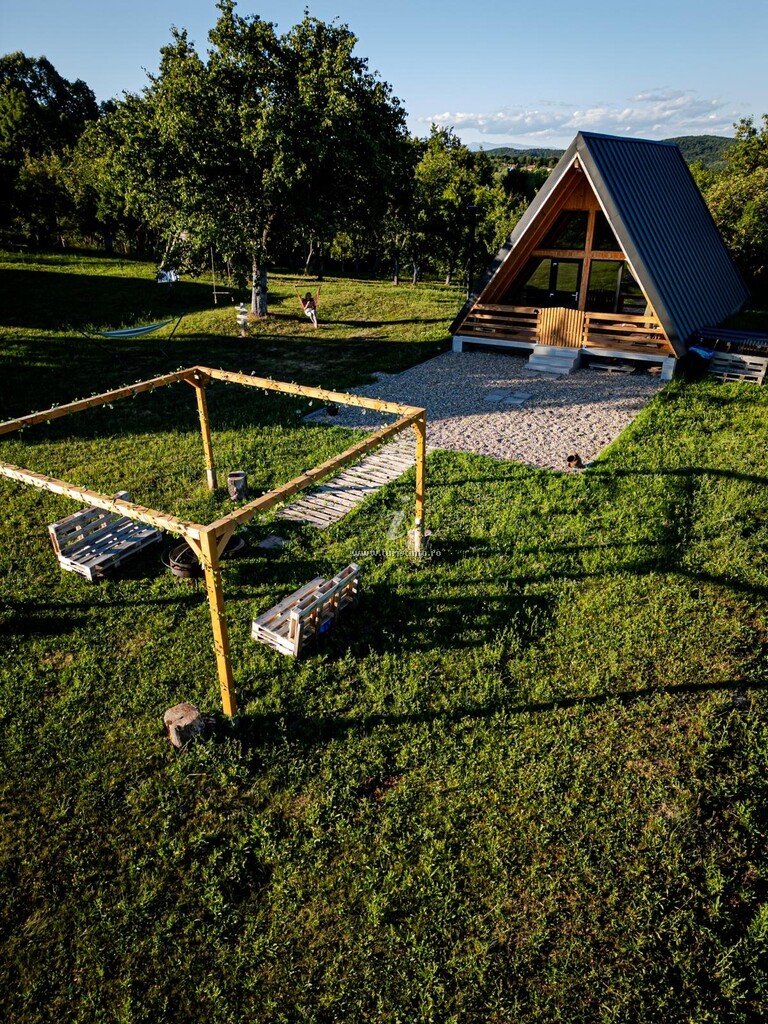 A-frame Cabana VP