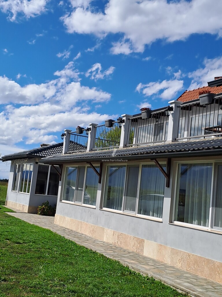 Pensiunea La Izvoare Păstrăvărie