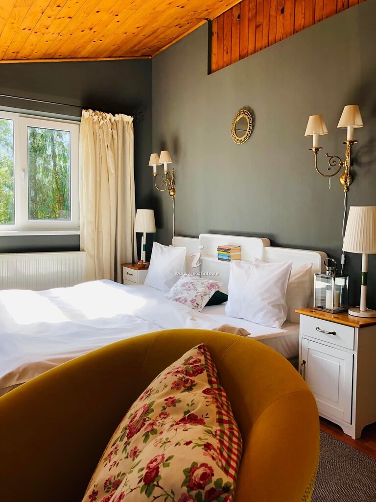 Cabana Bohemian Chalet