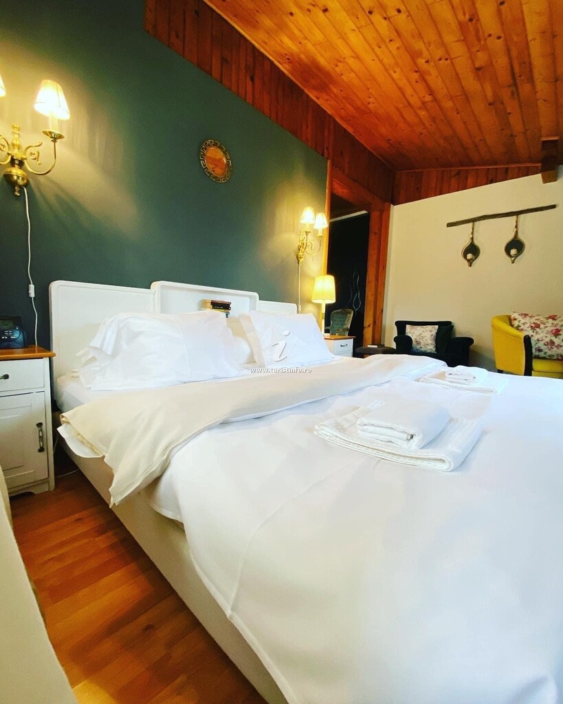 Cabana Bohemian Chalet