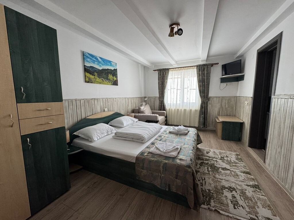 Camere de închiriat Paula