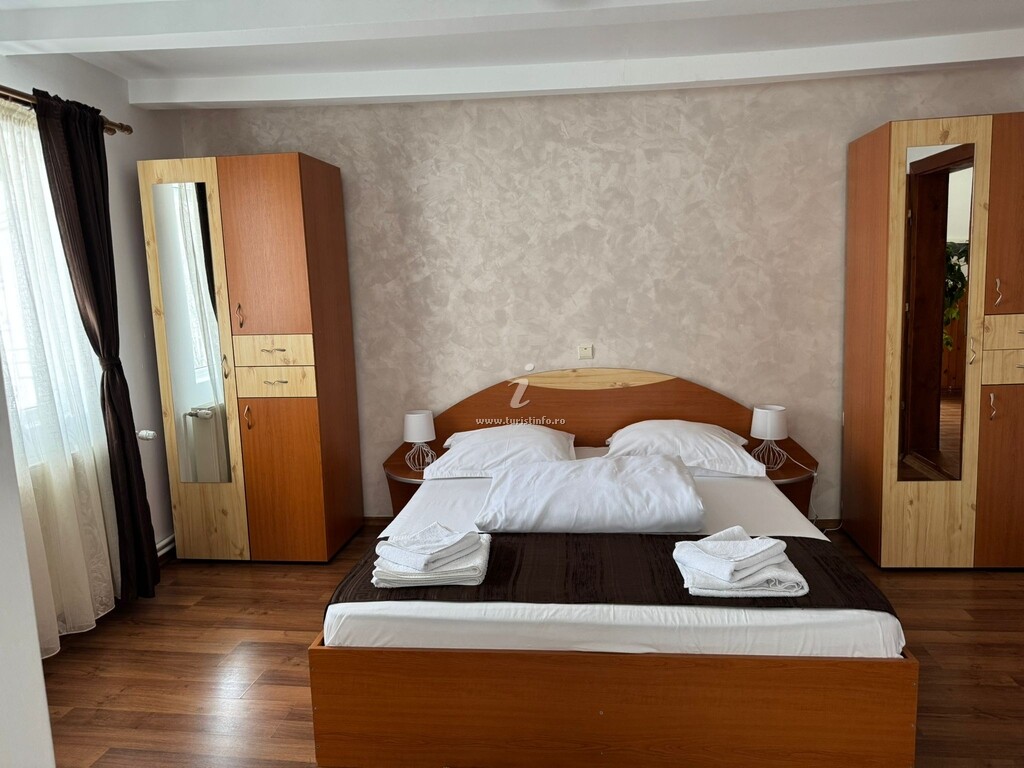 Camere de închiriat Paula