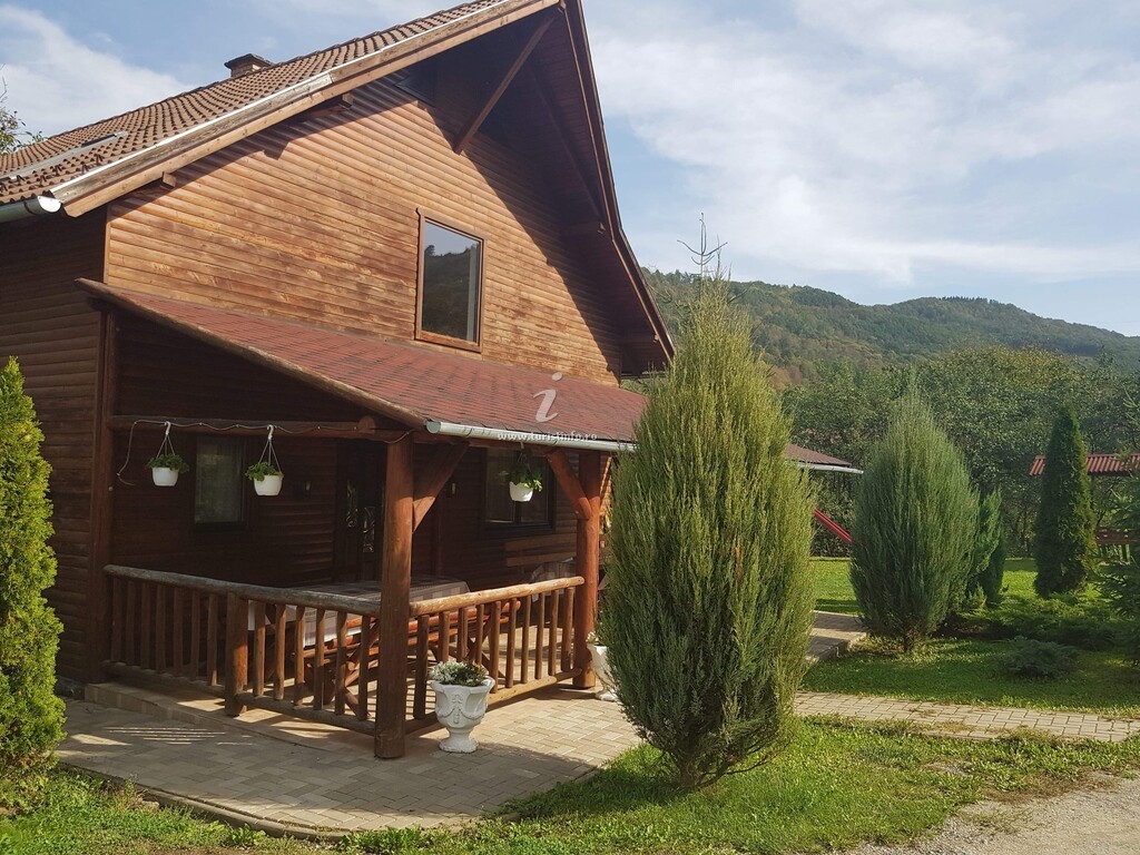 Pensiunea de pe Malul Pârâului 2