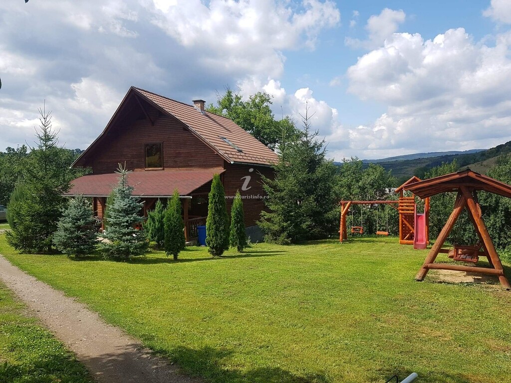 Pensiunea de pe Malul Pârâului 2
