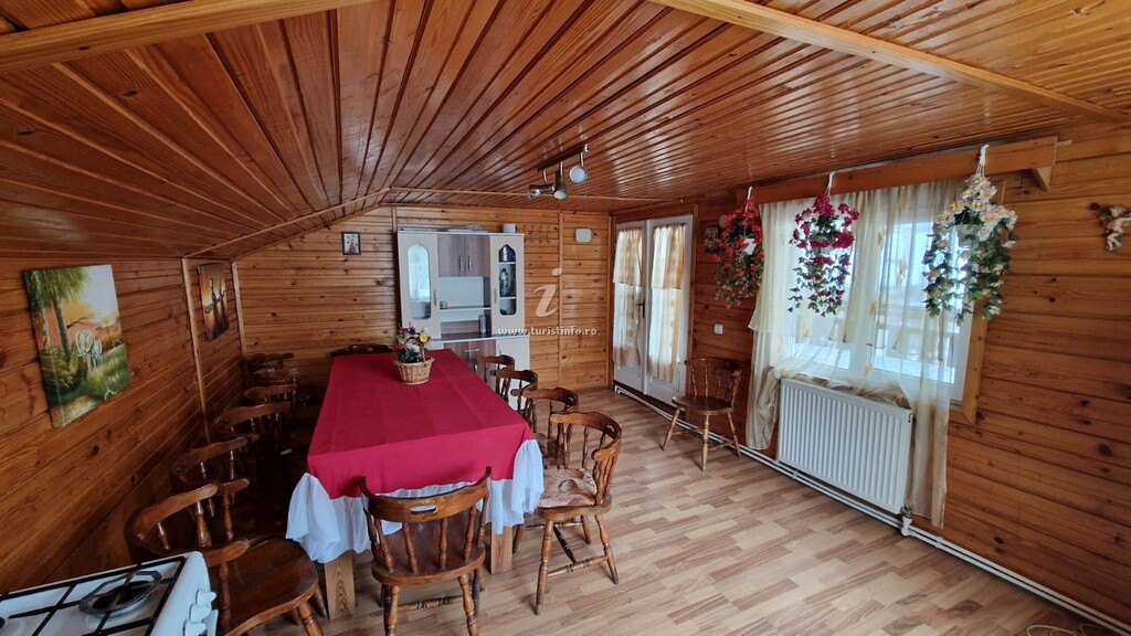 Cabana Munților Vrancei