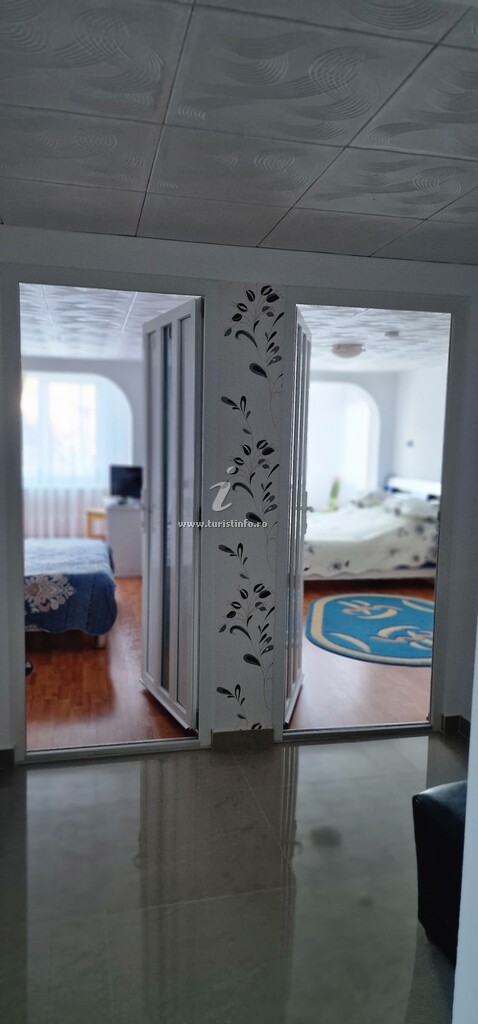 Camere de închiriat Căldură Rodica
