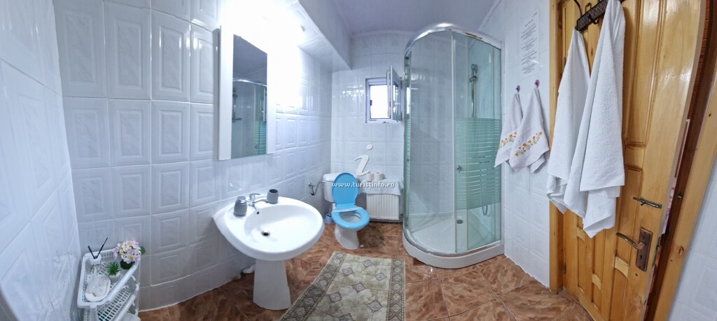 Camere de închiriat Căldură Rodica