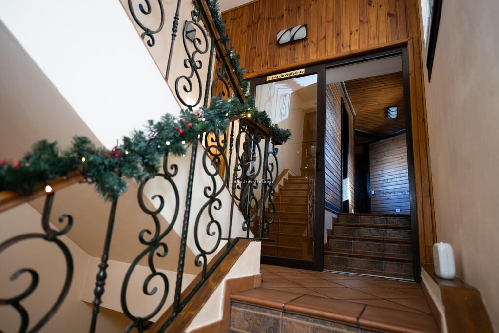 Pensiunea Hillden Lodge & Restaurant