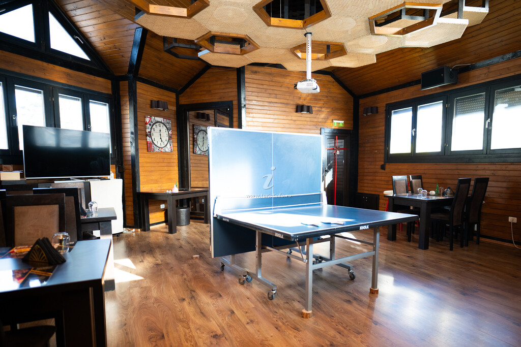 Pensiunea Hillden Lodge & Restaurant