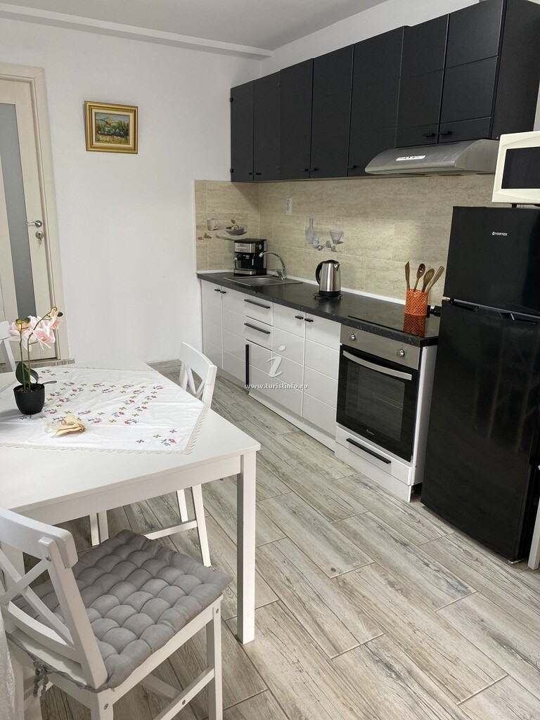 Apartament Suveranii