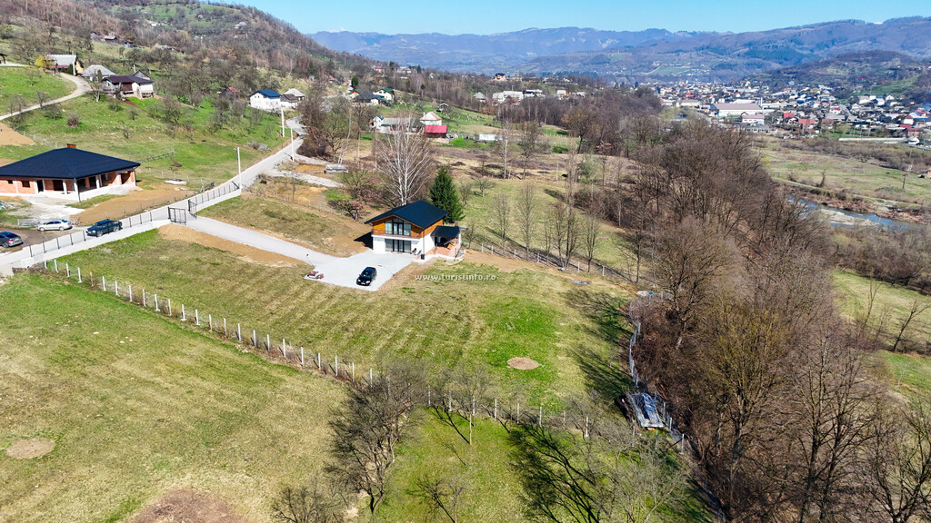 Casa de vacanță Eden House
