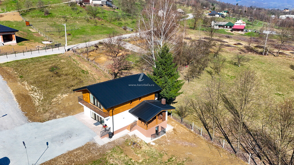 Casa de vacanță Eden House