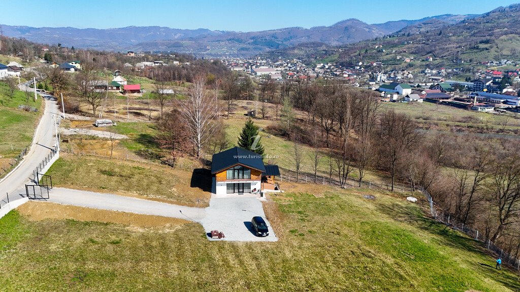 Casa de vacanță Eden House