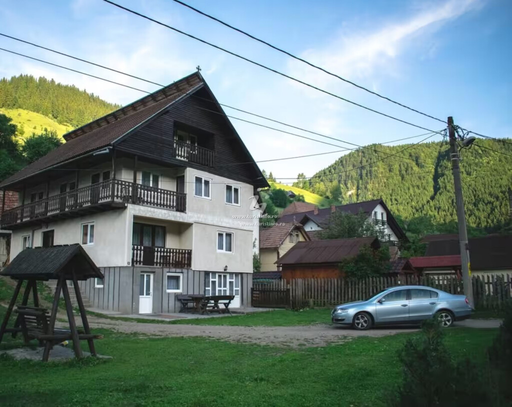 Casa din Munți