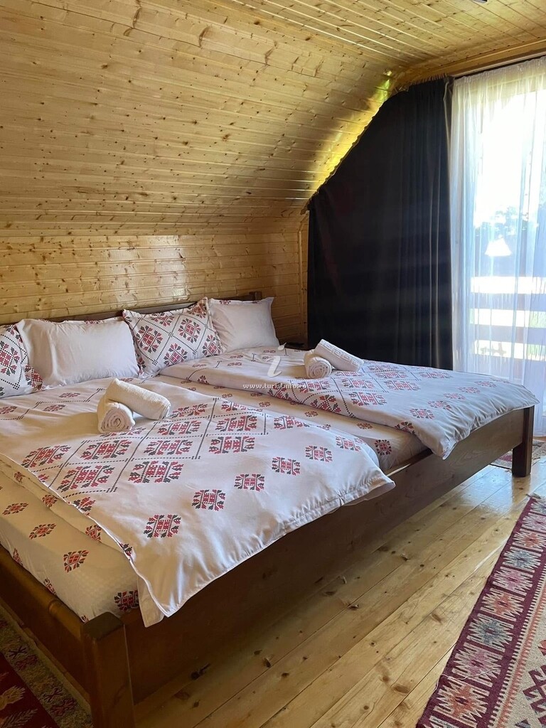 Cabana dintre Munți