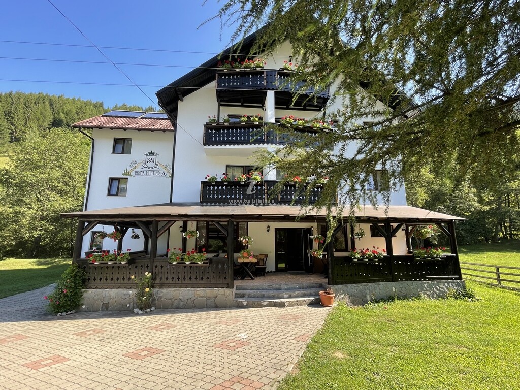 Pensiunea Regina Munților A