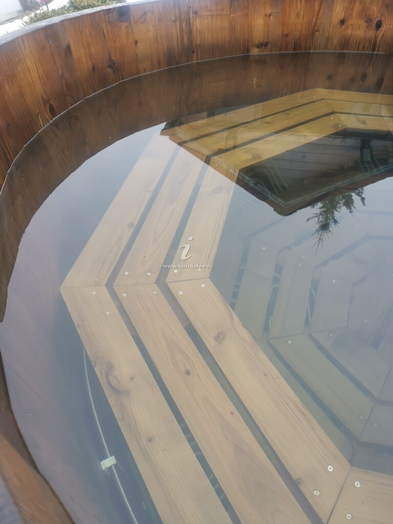 Casa de vacanță Lupul și Scufița Roșie