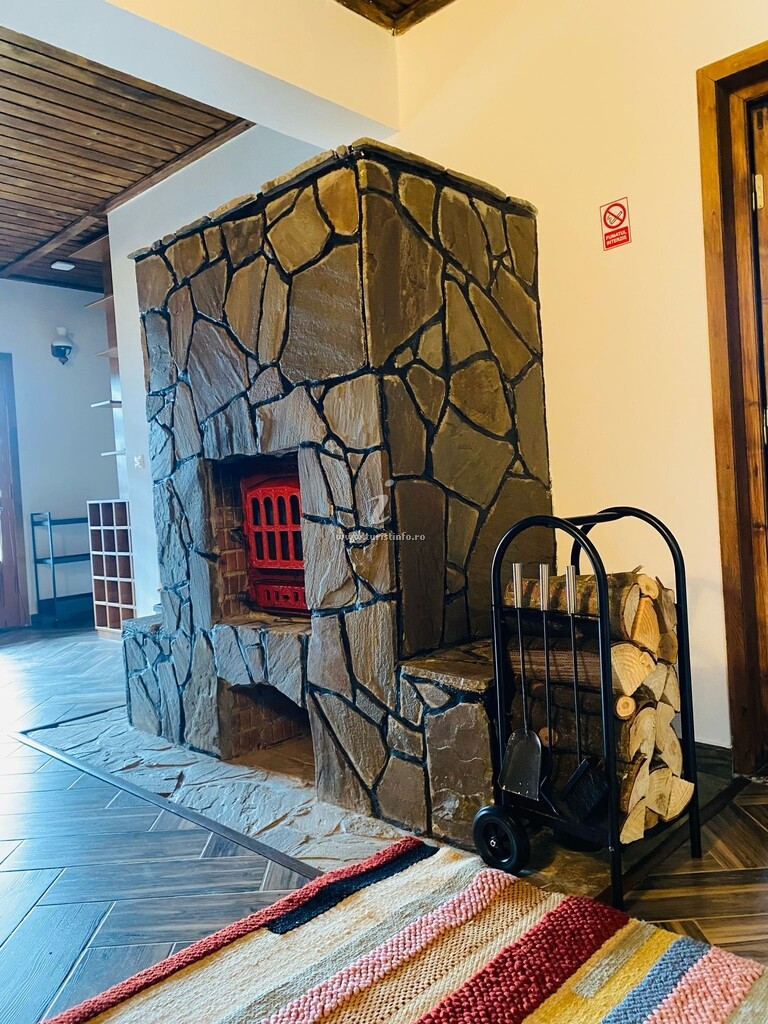 Casa Bradul Argintiu