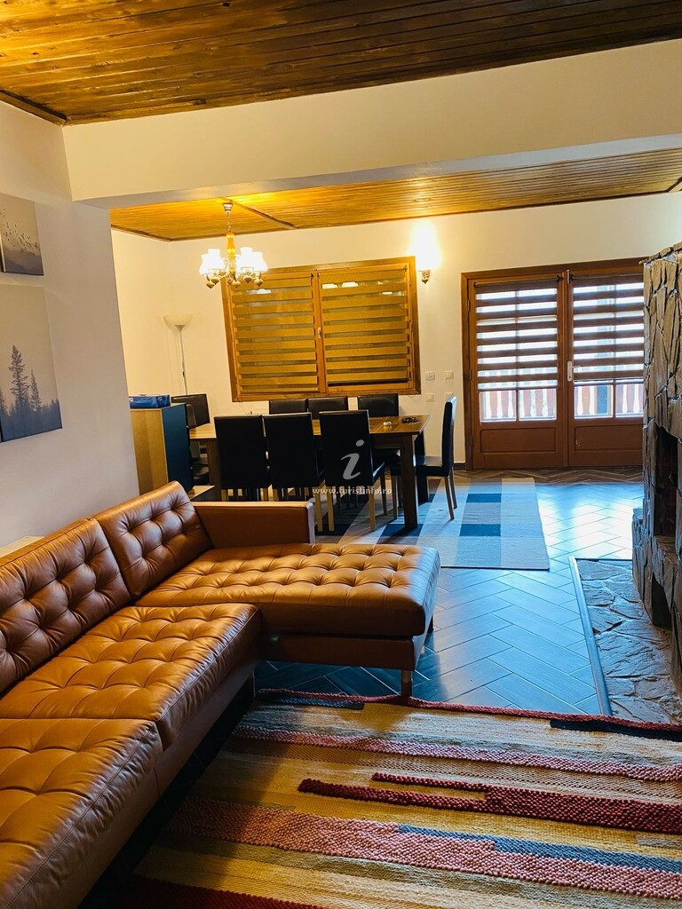 Casa Bradul Argintiu