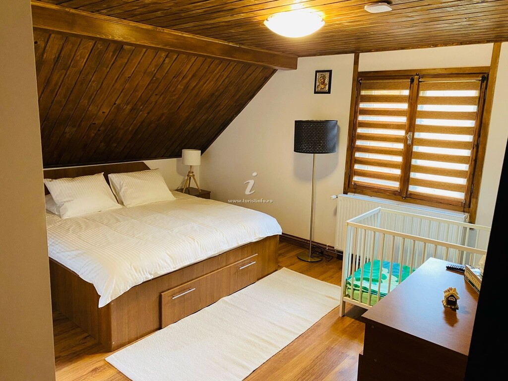 Casa Bradul Argintiu