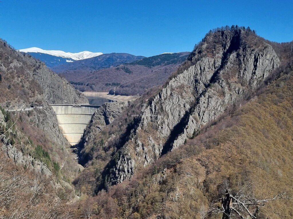 Casa Lupilor 2 Vidraru