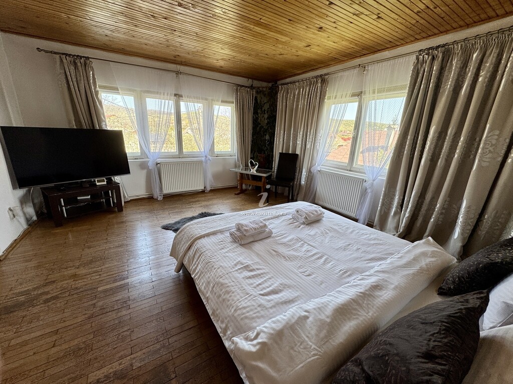 Vila Cozy with a Beautiful View