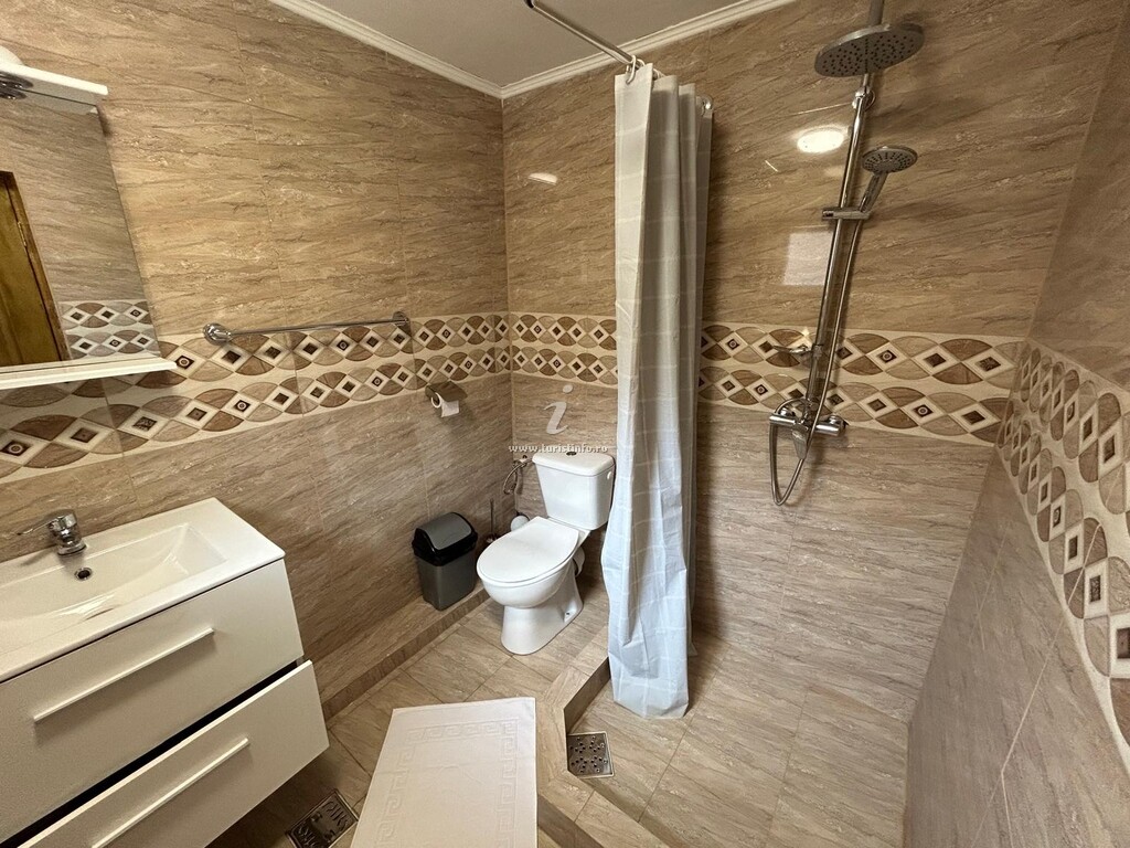 Casa Cheia Branului