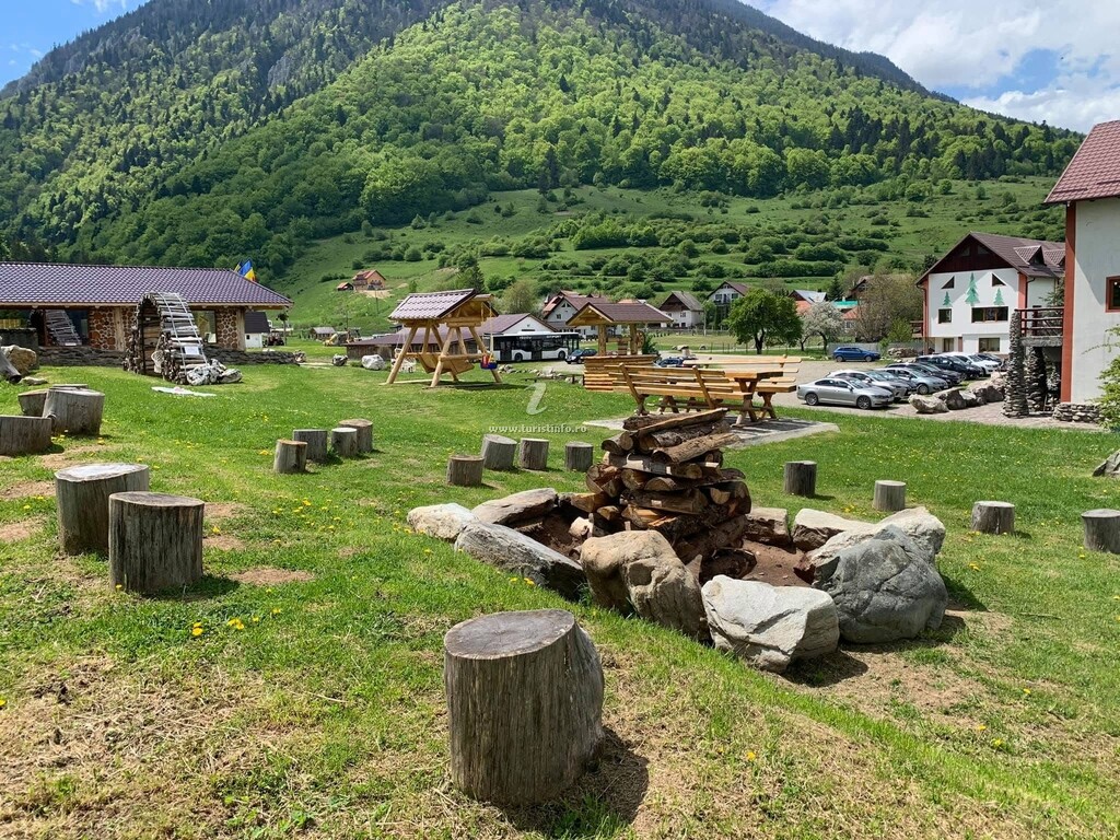 Camere de închiriat 3 Brazi Zărnești