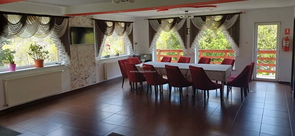 Camere de închiriat Andy