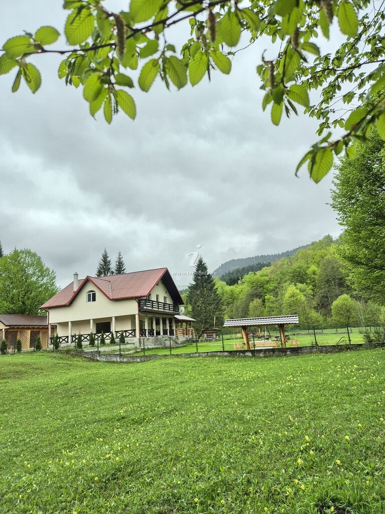 Pensiunea Poiana Cerbului