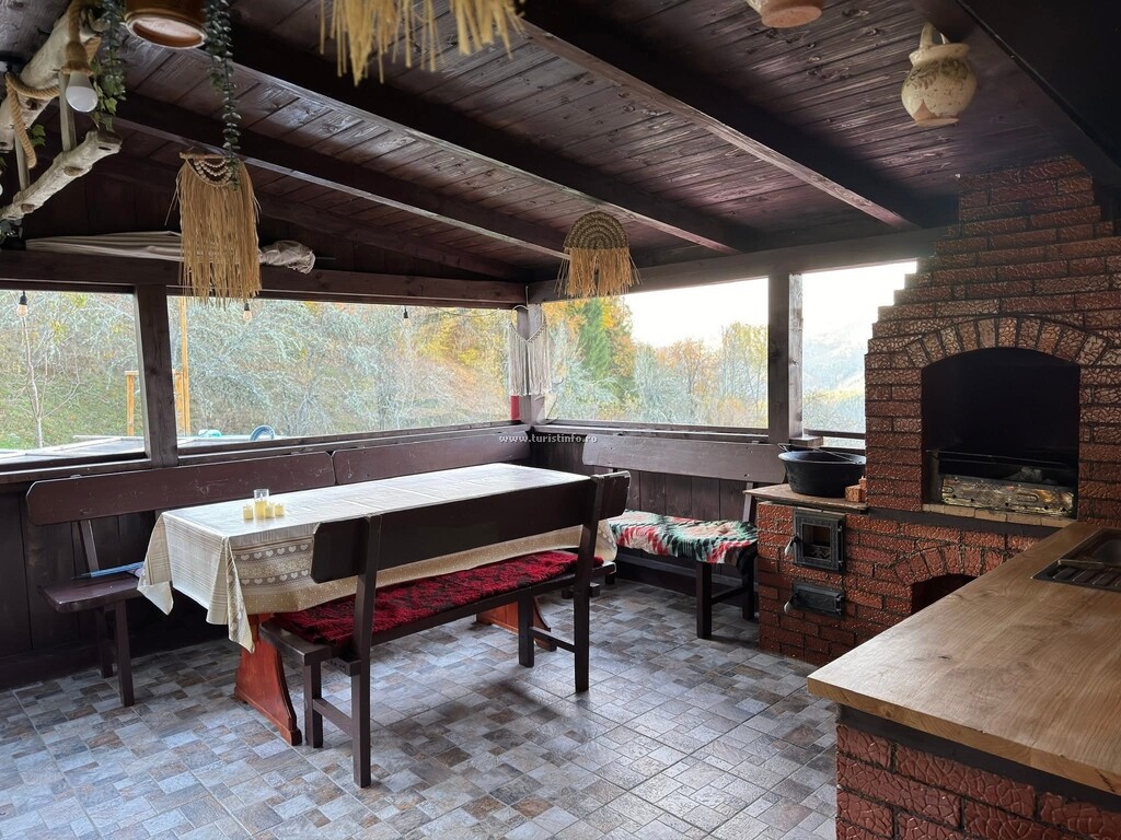 Căsuța de pe Dos