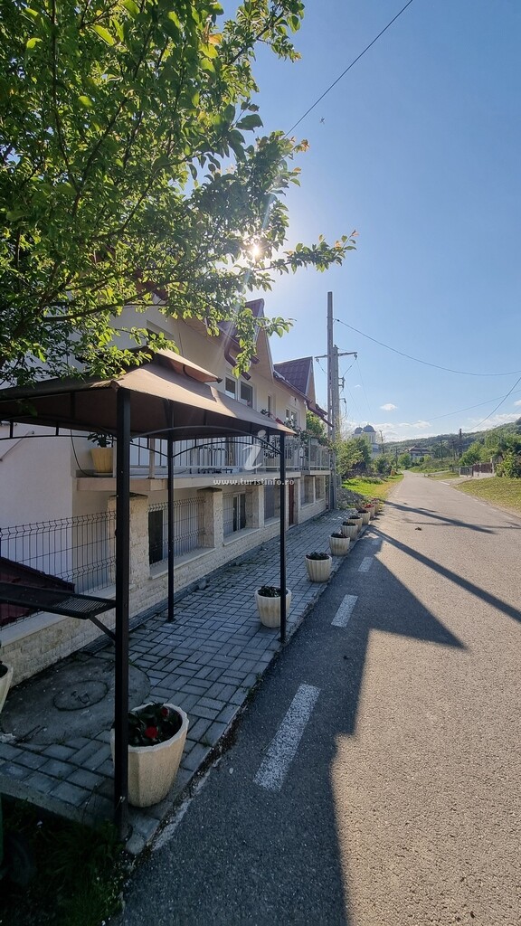 Vila Adrian