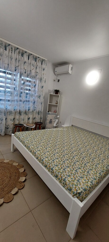 Camere de închiriat Musafir la Jeni