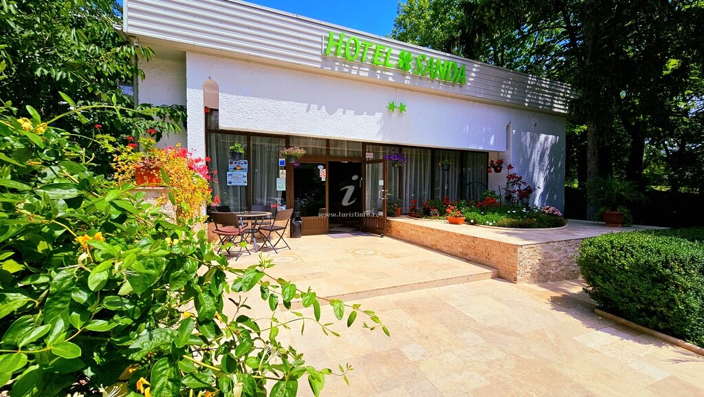 Hotel Sanda