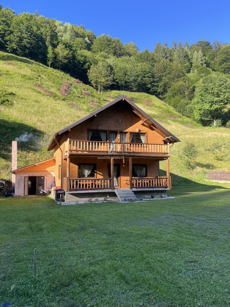 Cabana 3 Brăduți