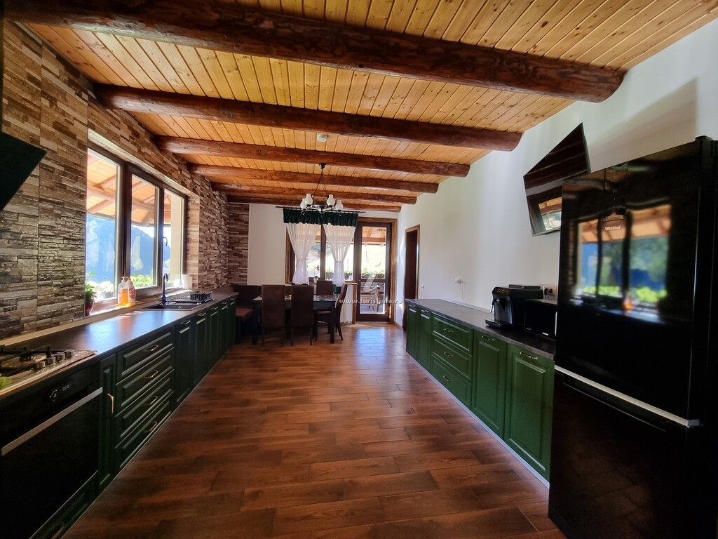 Cabana Belmont
