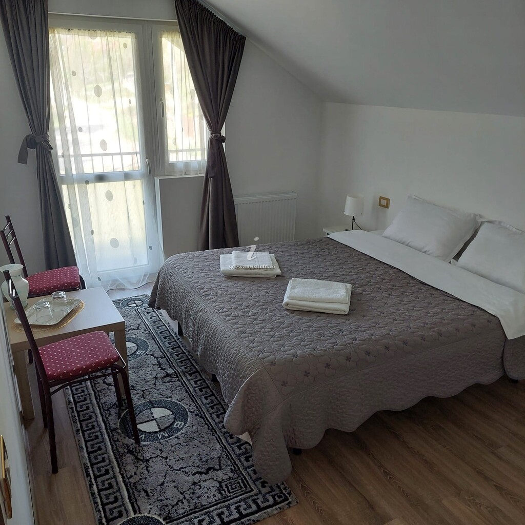 Casa Valea Arefului