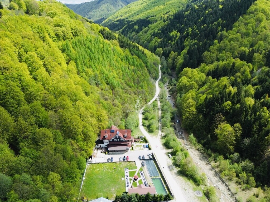 Pensiunea Izvoarele Doftanei