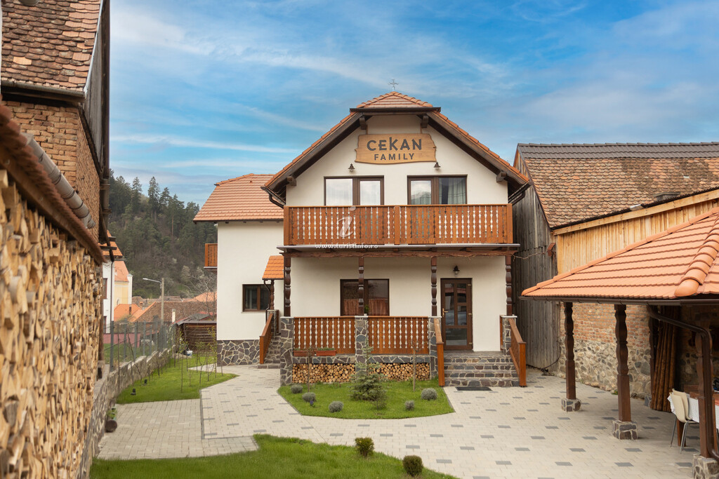 Cekan Family Guest House