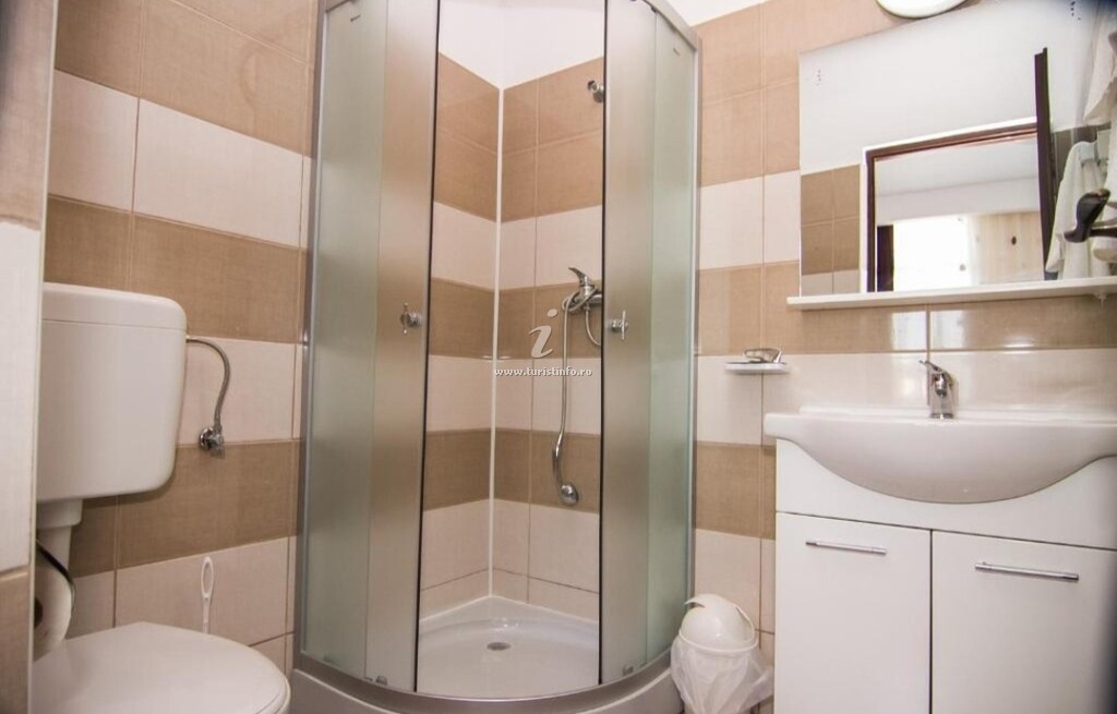 Camere de închiriat Vila Km 0