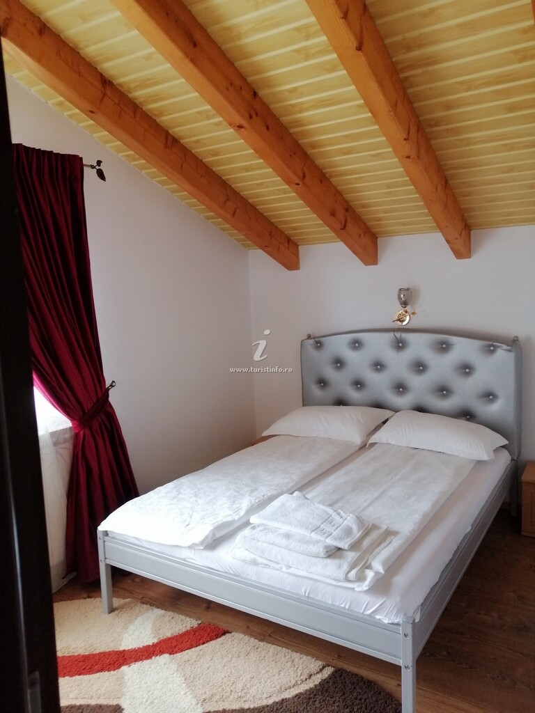 Camere de închiriat Casa Denis