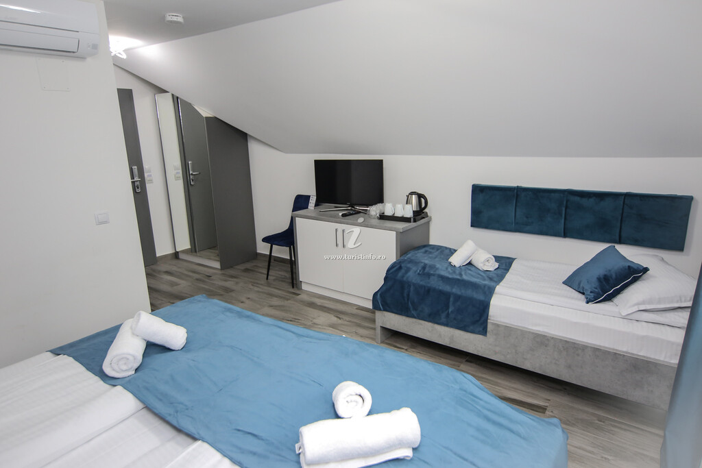 Pensiunea Giulia House