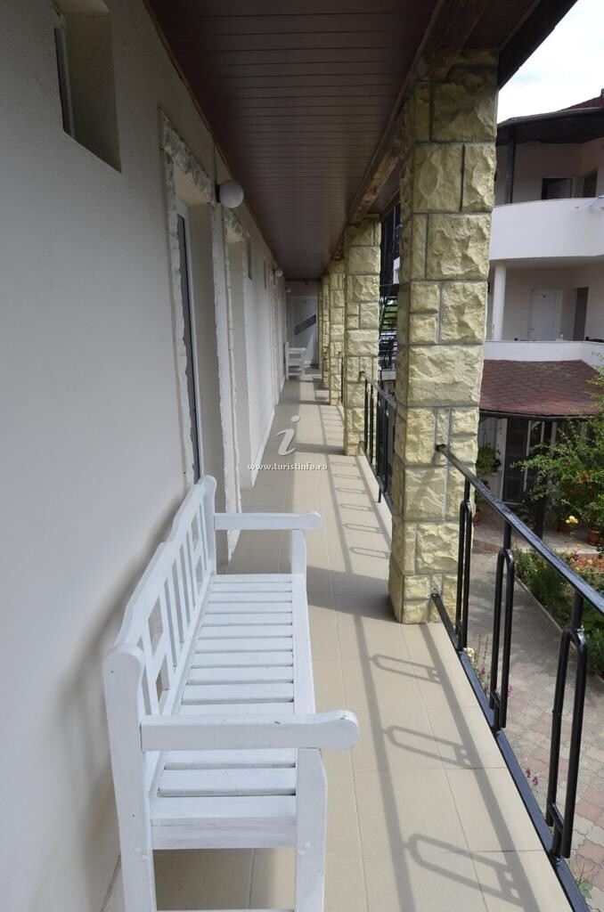 Vila Casa Dinu