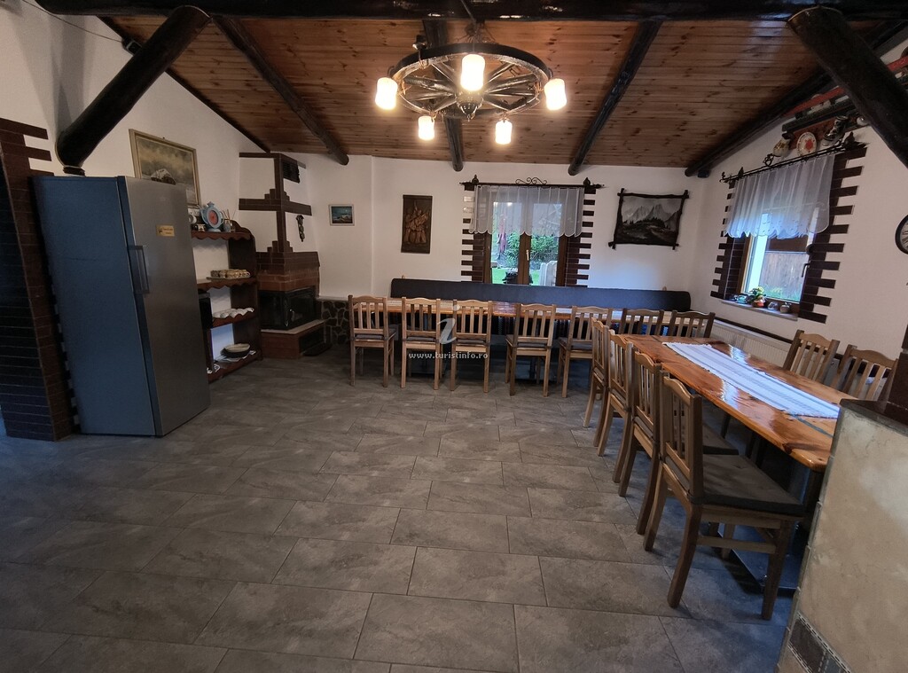Casa de sub Munte